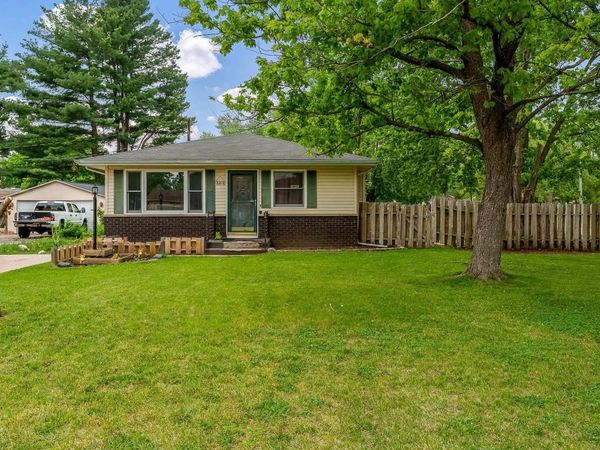 301 8th Avenue, Brodhead, WI 53520