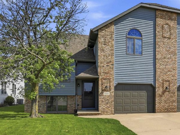 1700 TRACIA LANE, Appleton, WI 54911