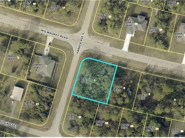 1016 Milwaukee BLVD , LEHIGH ACRES, FL 33974