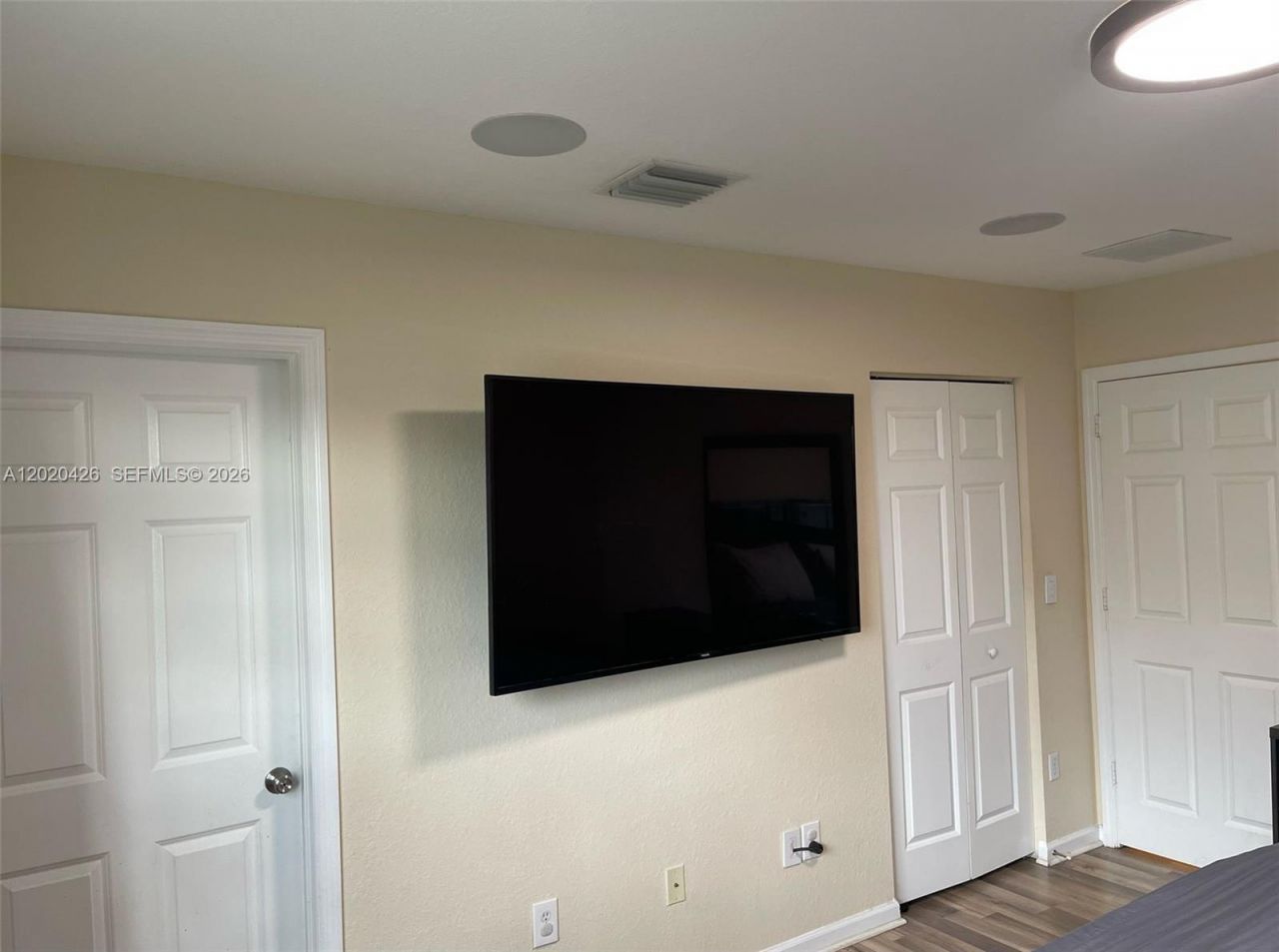 2043 Nassau Dr, Unit 2043, Riviera Beach, FL 33404 Photo