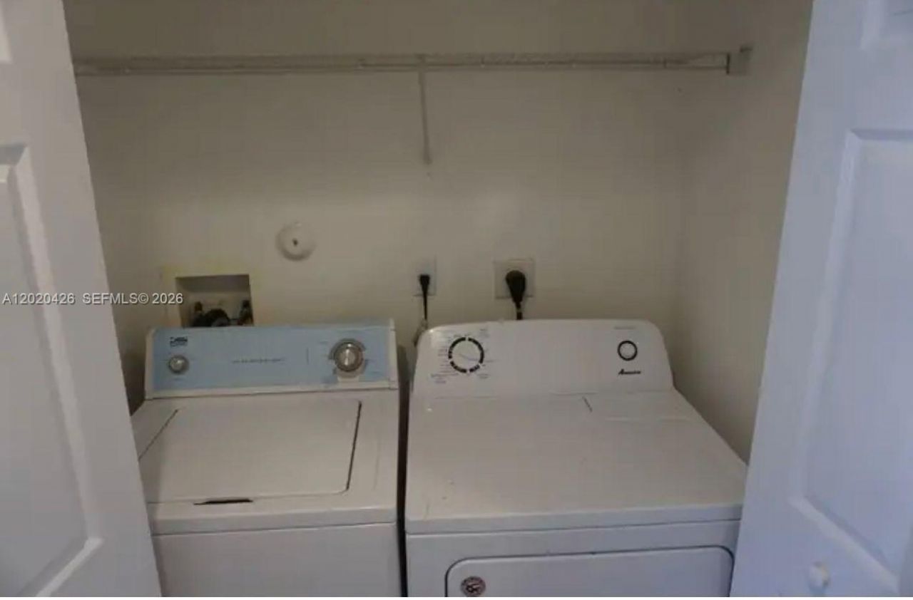 2043 Nassau Dr, Unit 2043, Riviera Beach, FL 33404 Photo