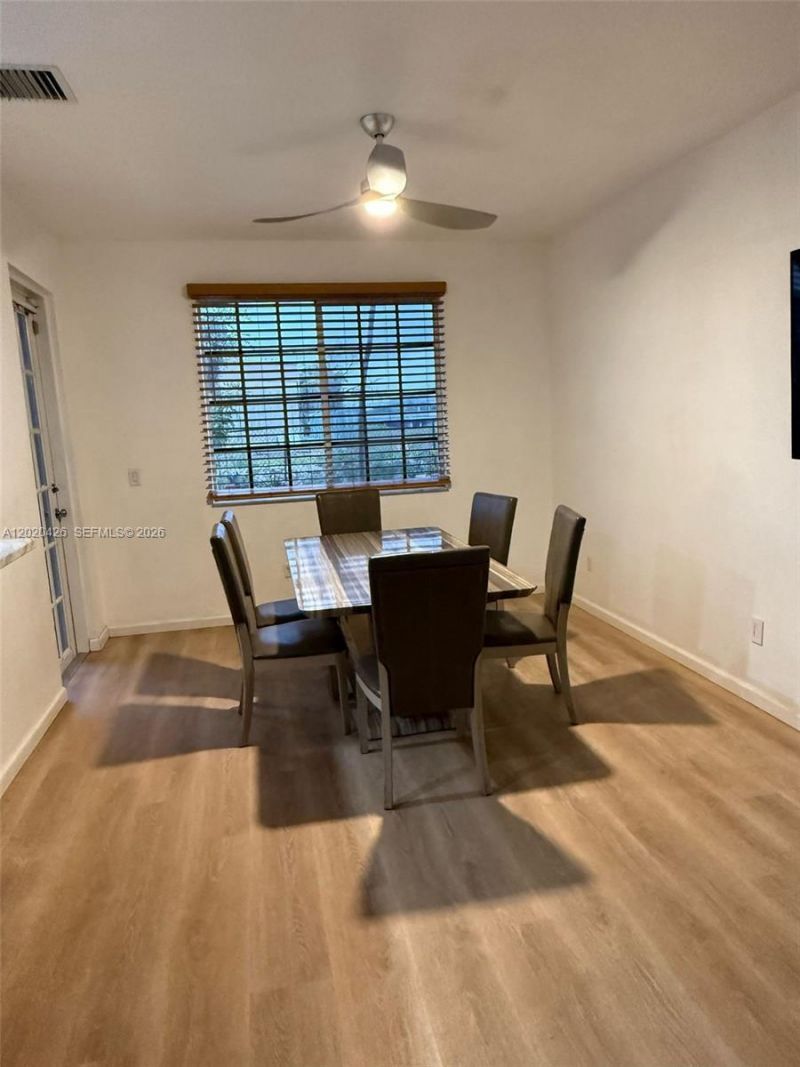 2043 Nassau Dr, Unit 2043, Riviera Beach, FL 33404 Photo