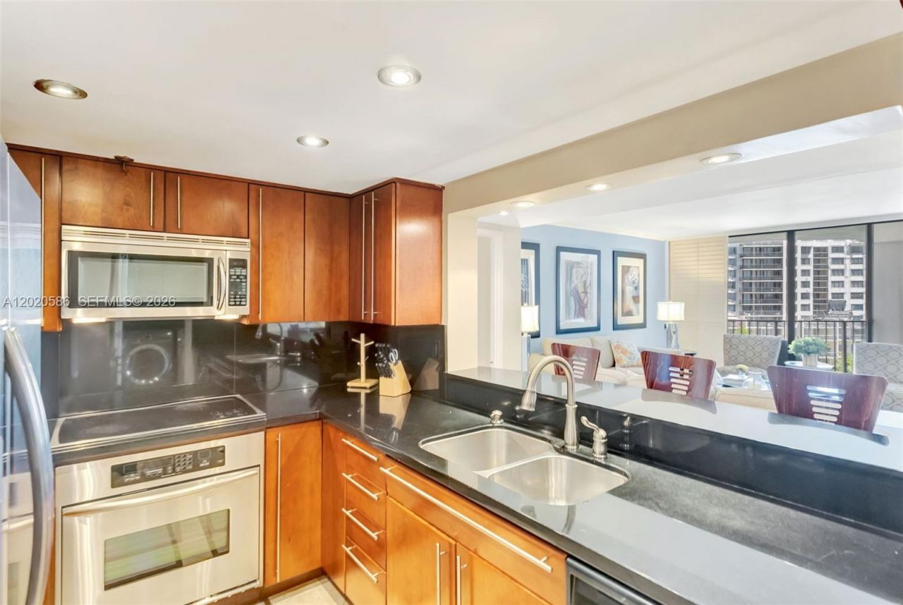 520 Brickell Key Dr , Unit A914, Miami, FL 33131 Photo