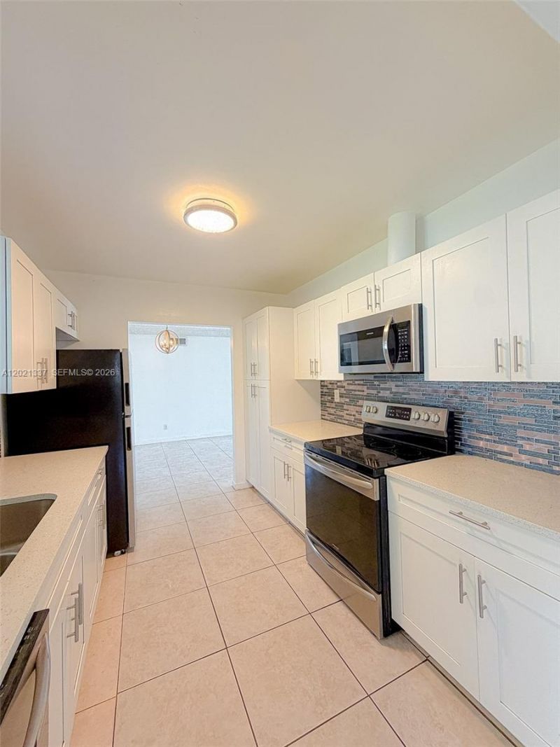 1650 NW 26th Ter, Fort Lauderdale, FL 33311 Photo