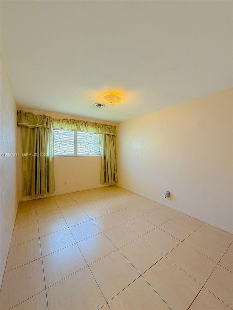 1650 NW 26th Ter, Fort Lauderdale, FL 33311 Photo