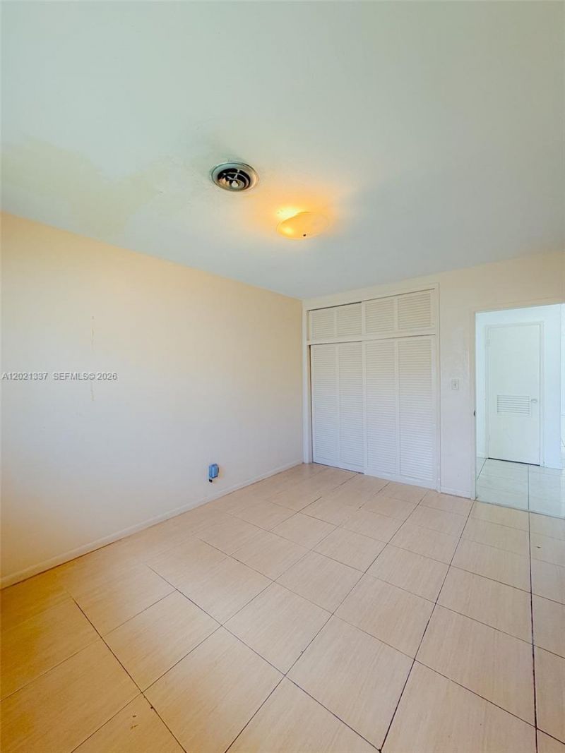 1650 NW 26th Ter, Fort Lauderdale, FL 33311 Photo