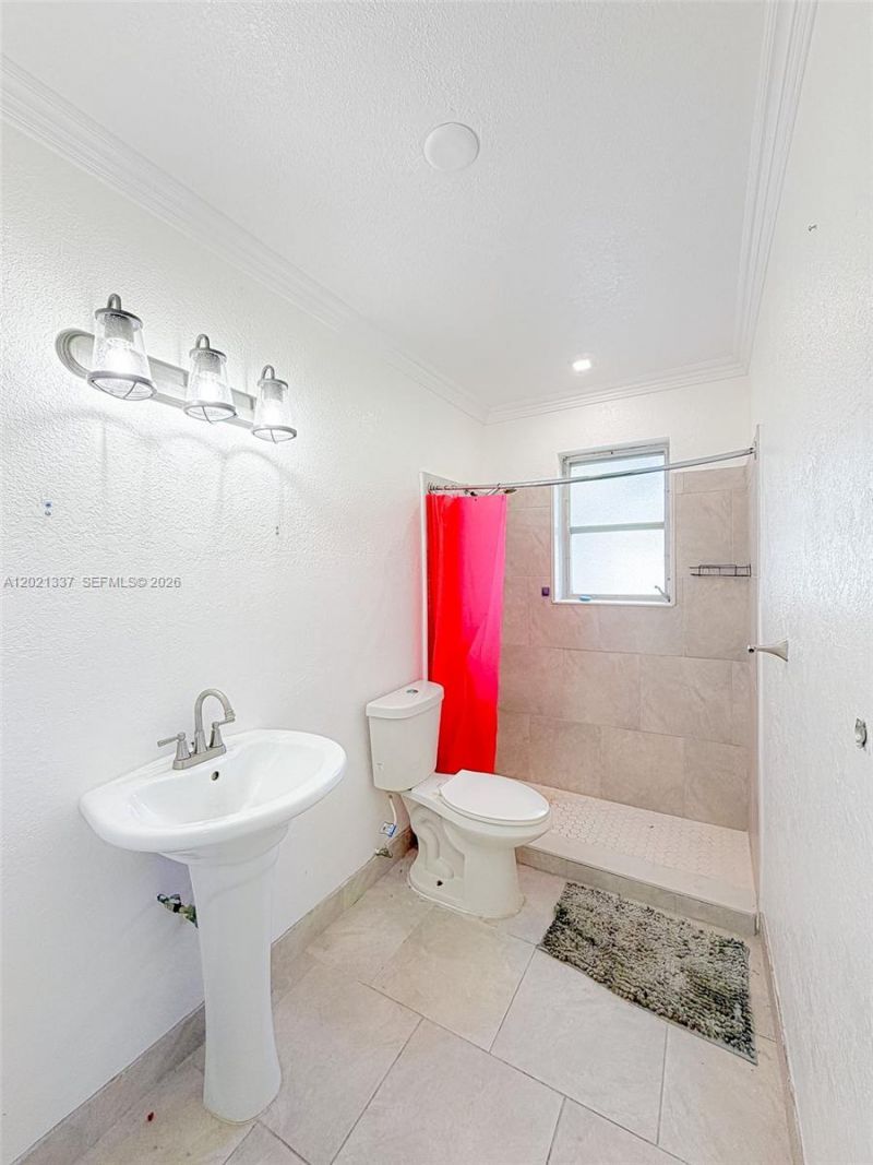 1650 NW 26th Ter, Fort Lauderdale, FL 33311 Photo