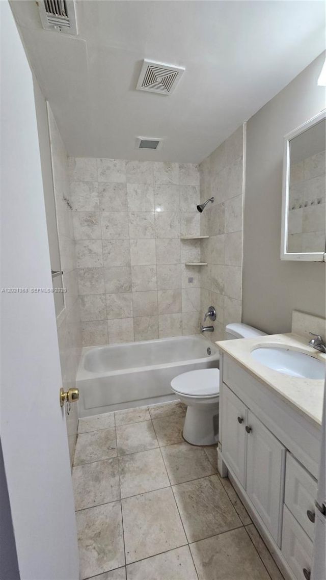 2705 NW 204th Ln , Miami Gardens, FL 33056 Photo