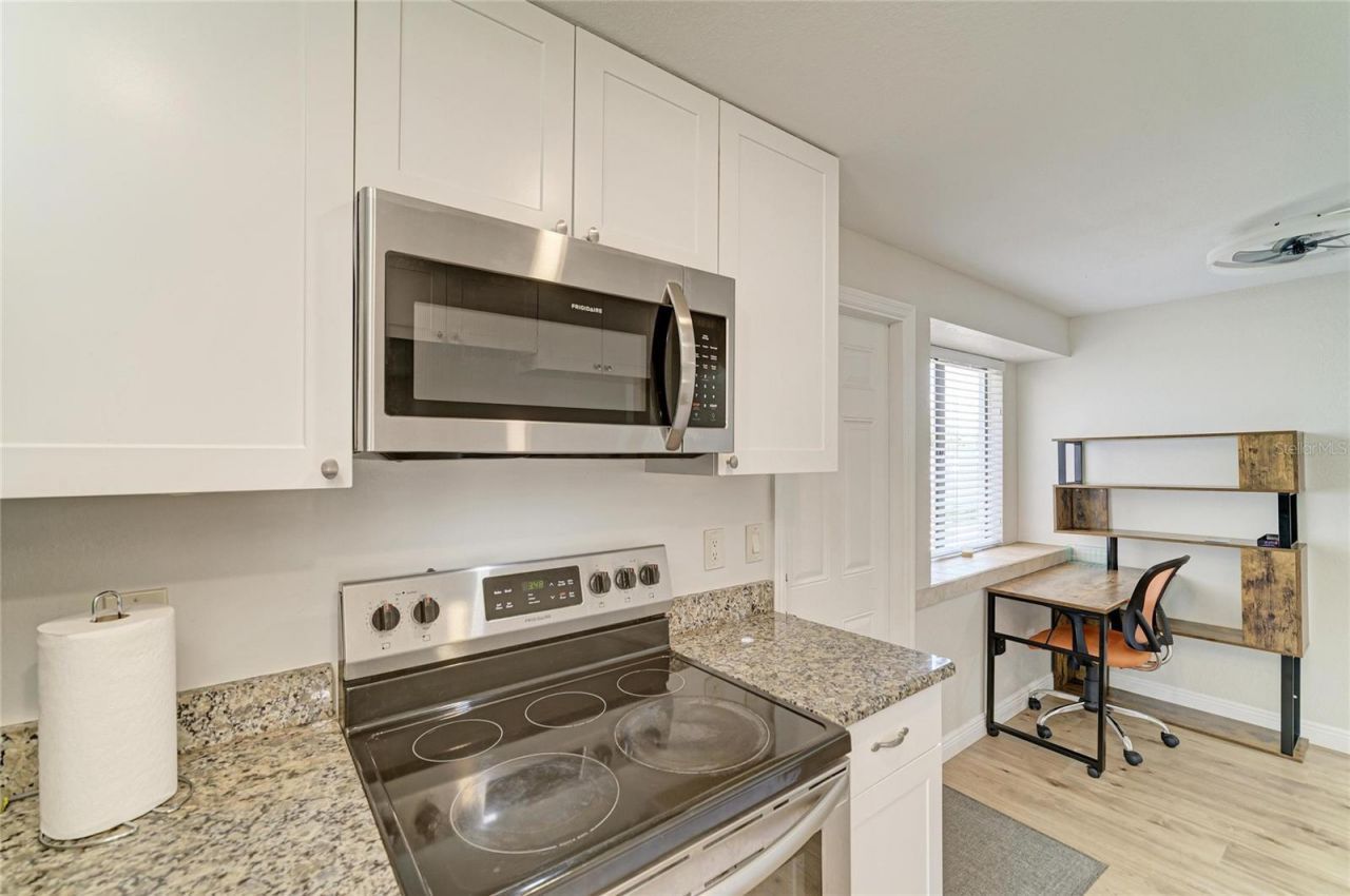 6705 35th Avenue W, Bradenton, FL 34209 Photo