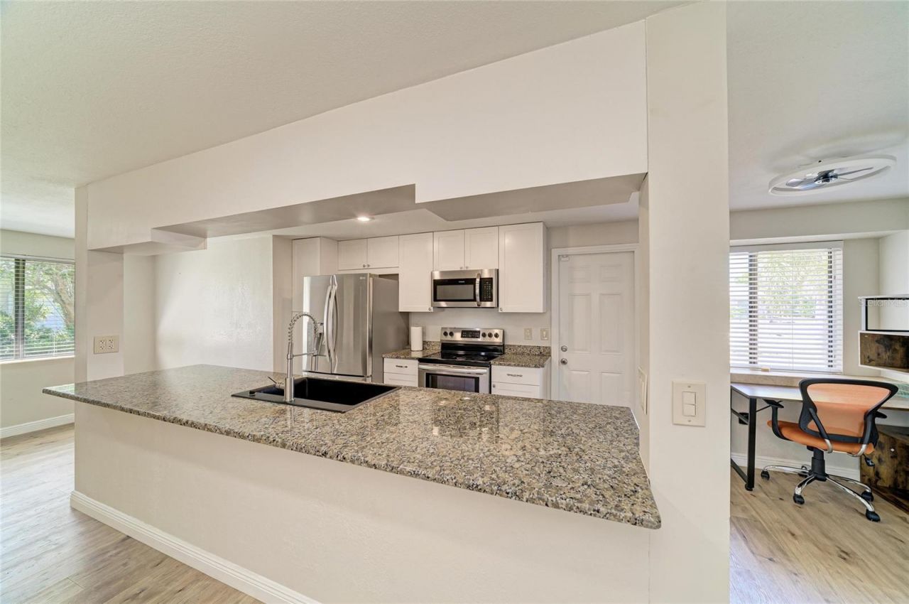 6705 35th Avenue W, Bradenton, FL 34209 Photo