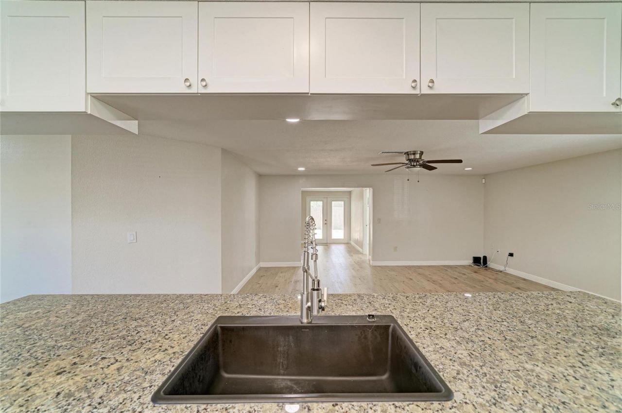6705 35th Avenue W, Bradenton, FL 34209 Photo