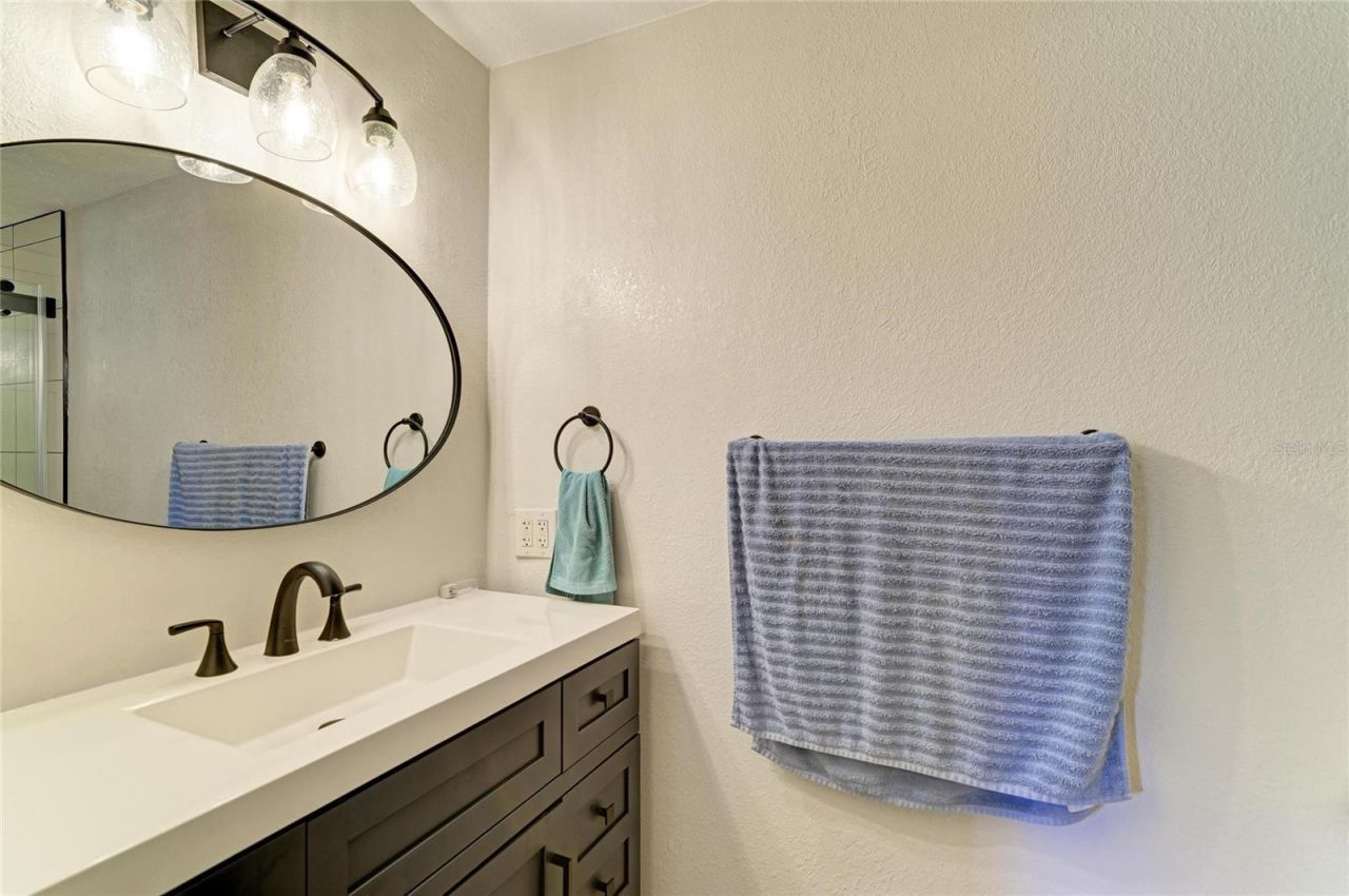 6705 35th Avenue W, Bradenton, FL 34209 Photo