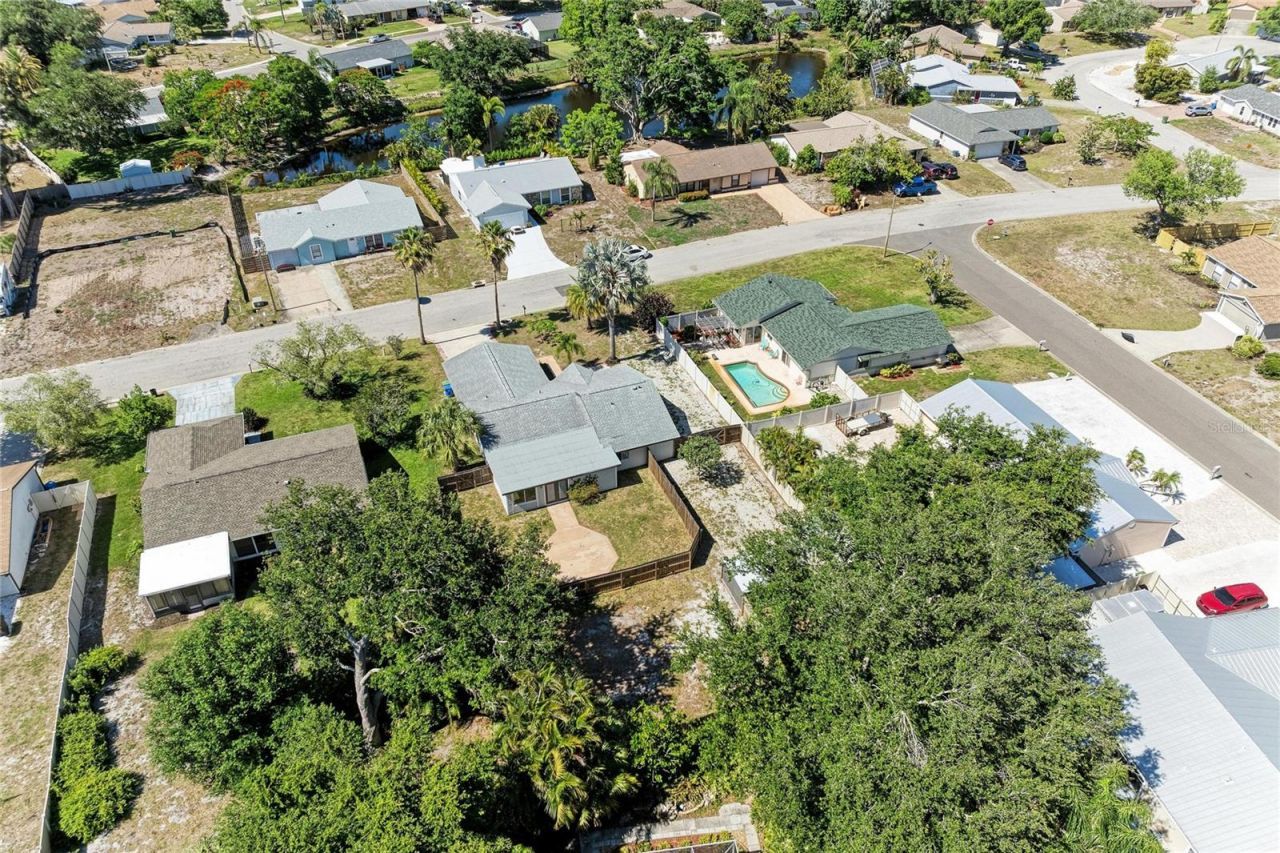 6705 35th Avenue W, Bradenton, FL 34209 Photo