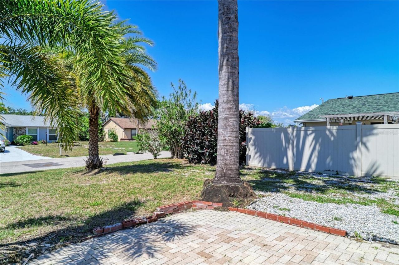 6705 35th Avenue W, Bradenton, FL 34209 Photo