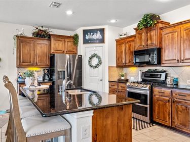 1737 Kachina Lodge Road, Fort Worth, TX 76131