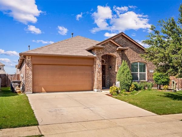 1737 Kachina Lodge Road, Fort Worth, TX 76131
