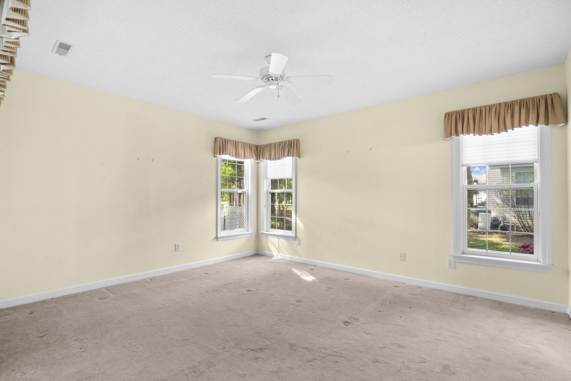 91 Deacon Dr. Photo 18