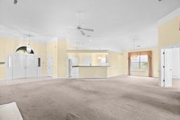91 Deacon Dr. photo 4