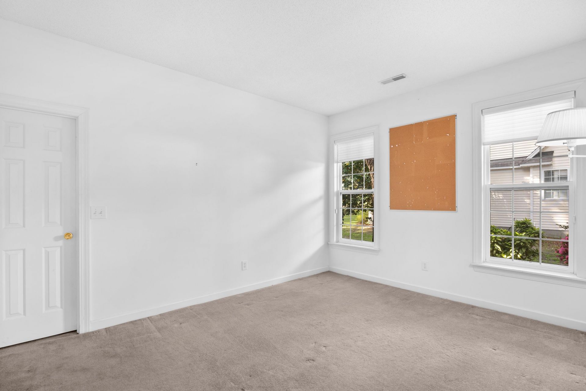 91 Deacon Dr. Photo 25