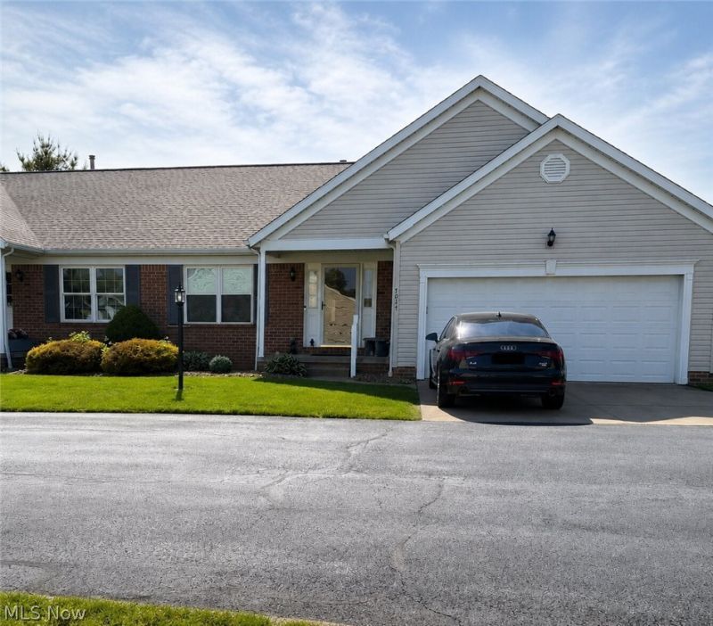 7047 Harvey Avenue Nw, Unit 8, North Canton, OH 44720 Main Photo