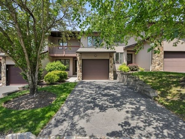 33 Cedarwood Ter., Woodland Park, NJ 07424