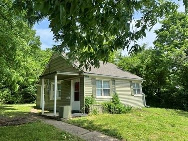 220 Corbin Street, Liberty, MO 64068