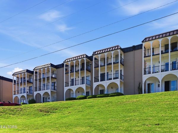 5709 Lyons View Pike, Knoxville, TN 37919