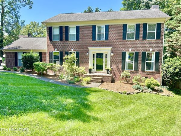 1001 Paddington Rd, Knoxville, TN 37922