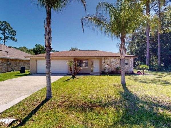10 Brunett Lane, Palm Coast, FL 32137