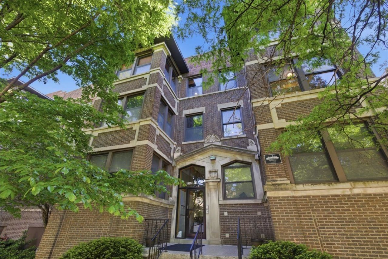5311 S Woodlawn Avenue, Unit 2, Chicago, IL 60615 Main Photo