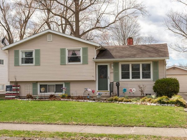 1715 Sterling Drive, South Bend, IN 46635