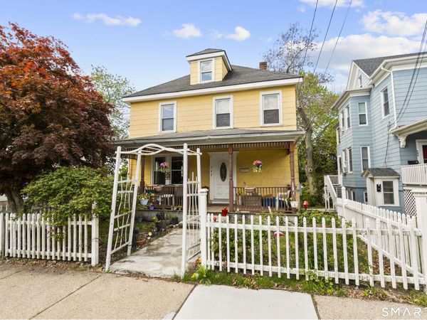242 Crystal , New London, CT 06320