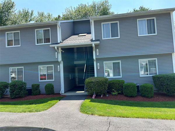 188 Long Hill Drive, Unit E, Yorktown Heights, NY 10598