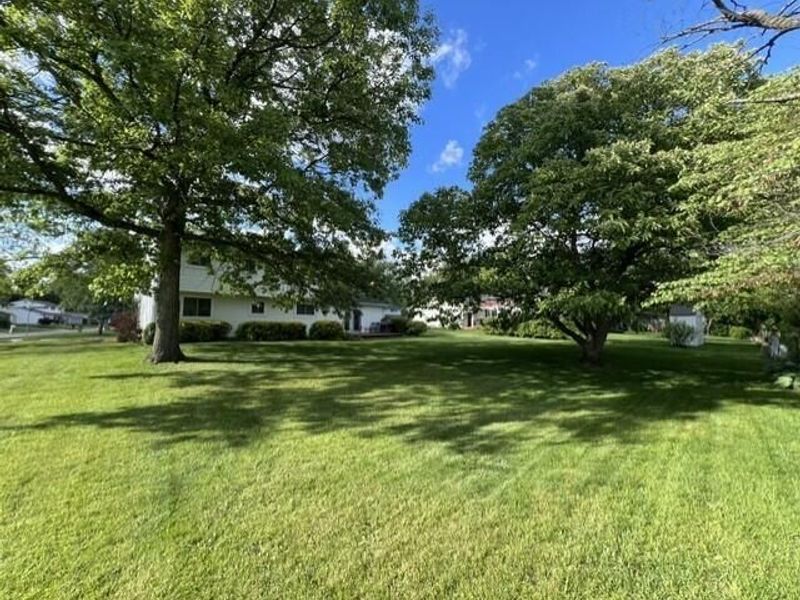 559 Waterbury Boulevard, Columbus, OH 43230 Photo 10
