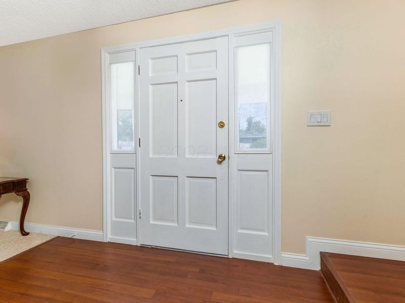 559 Waterbury Boulevard, Columbus, OH 43230 Photo 14