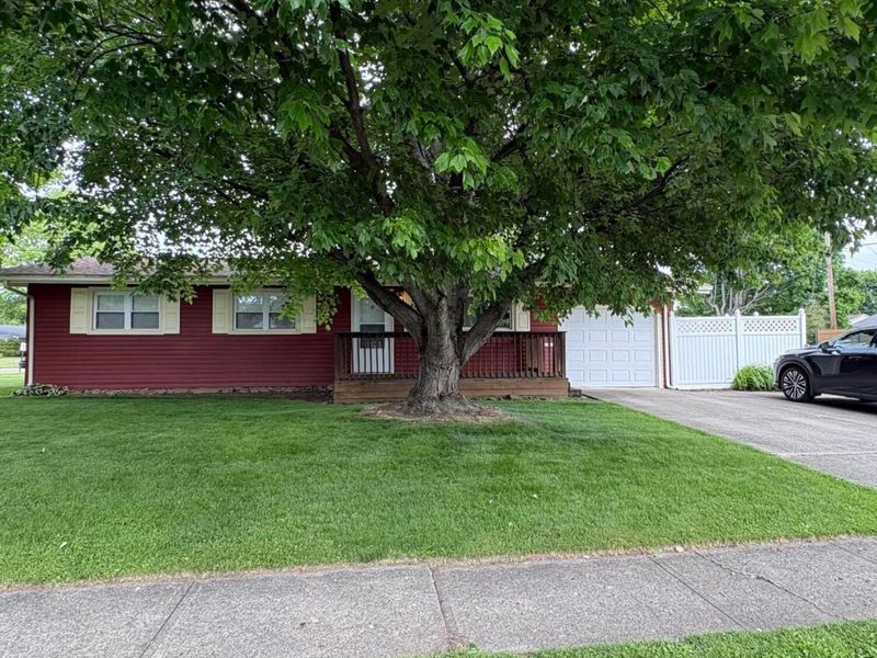 236 Fieldpoint Road , Heath, OH 43056 Photo 1