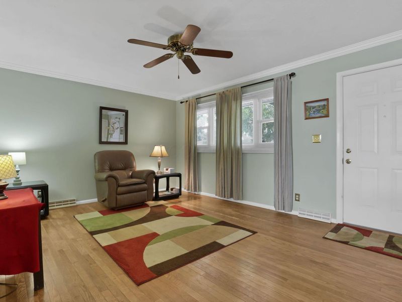 236 Fieldpoint Road, Heath, OH 43056 Photo 11