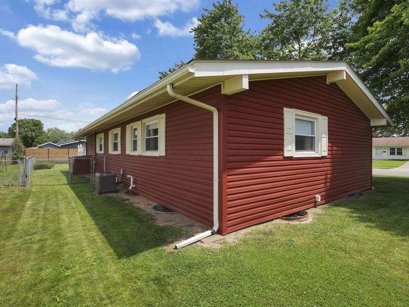 236 Fieldpoint Road, Heath, OH 43056 Photo 8