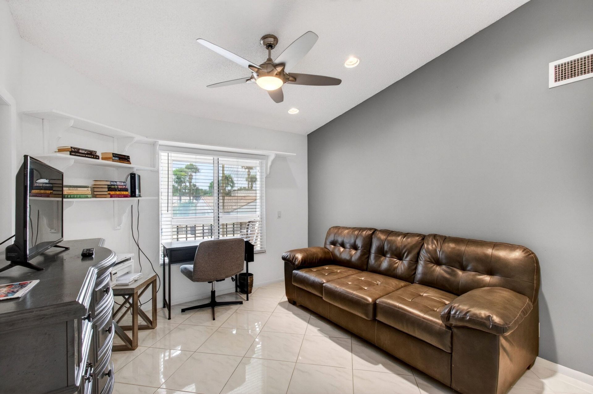 7485 Glendevon Lane, Unit 1105, Delray Beach, FL 33446 Photo