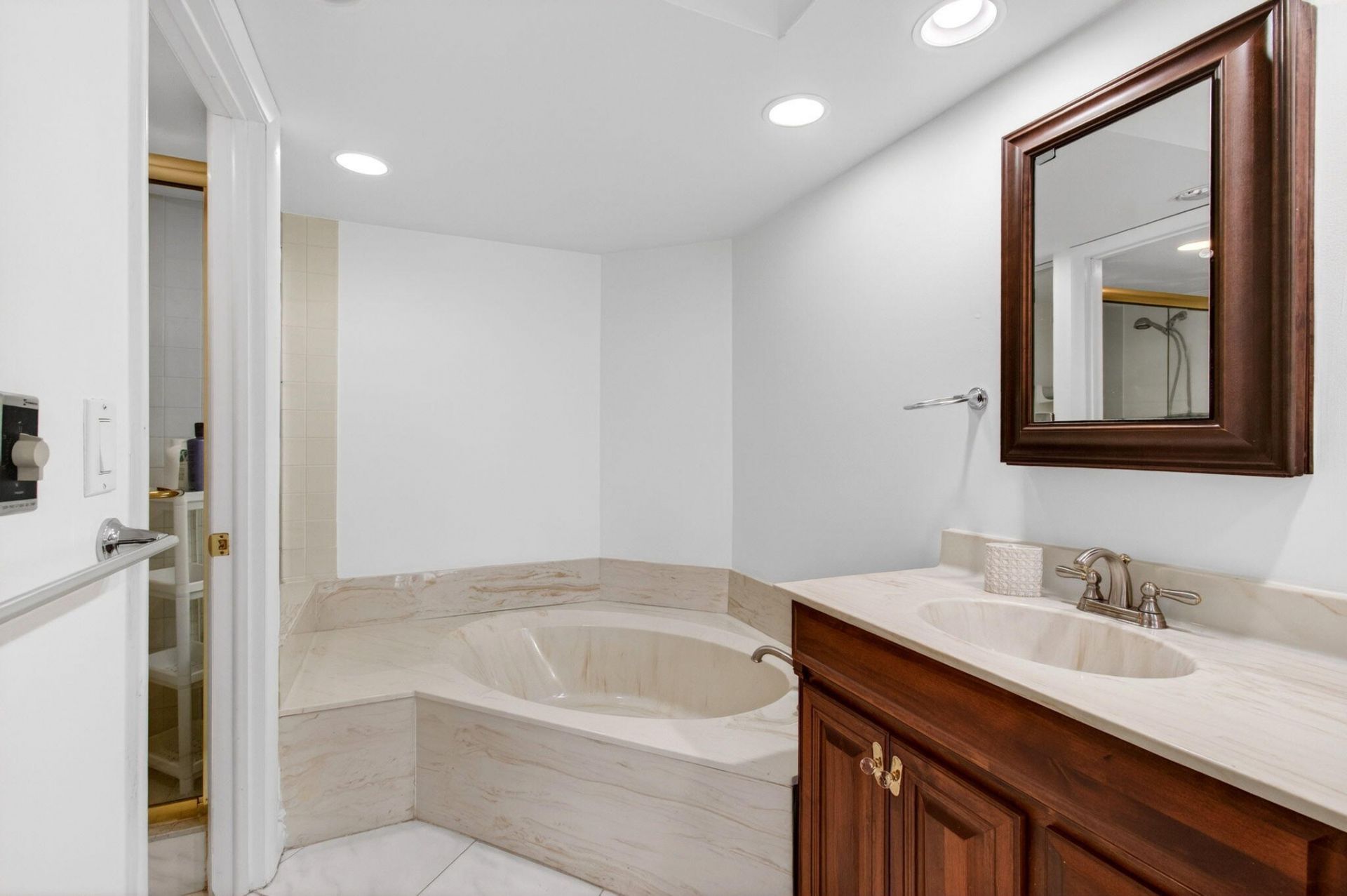 7485 Glendevon Lane, Unit 1105, Delray Beach, FL 33446 Photo