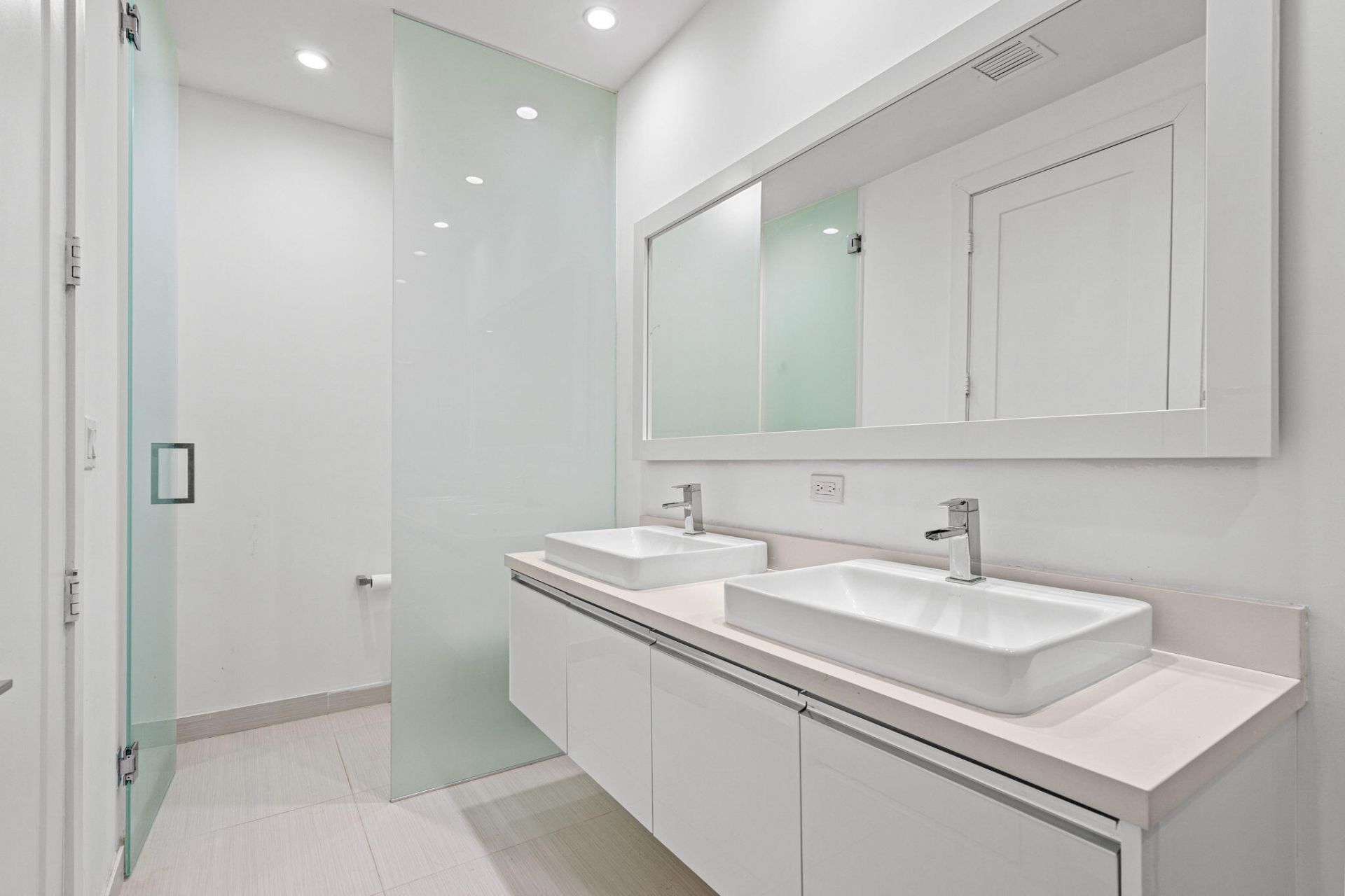 6310 NW 103rd Place, Unit 201, Doral, FL 33178 Photo