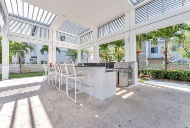 6310 NW 103rd Place, Unit 201, Doral, FL 33178 Photo