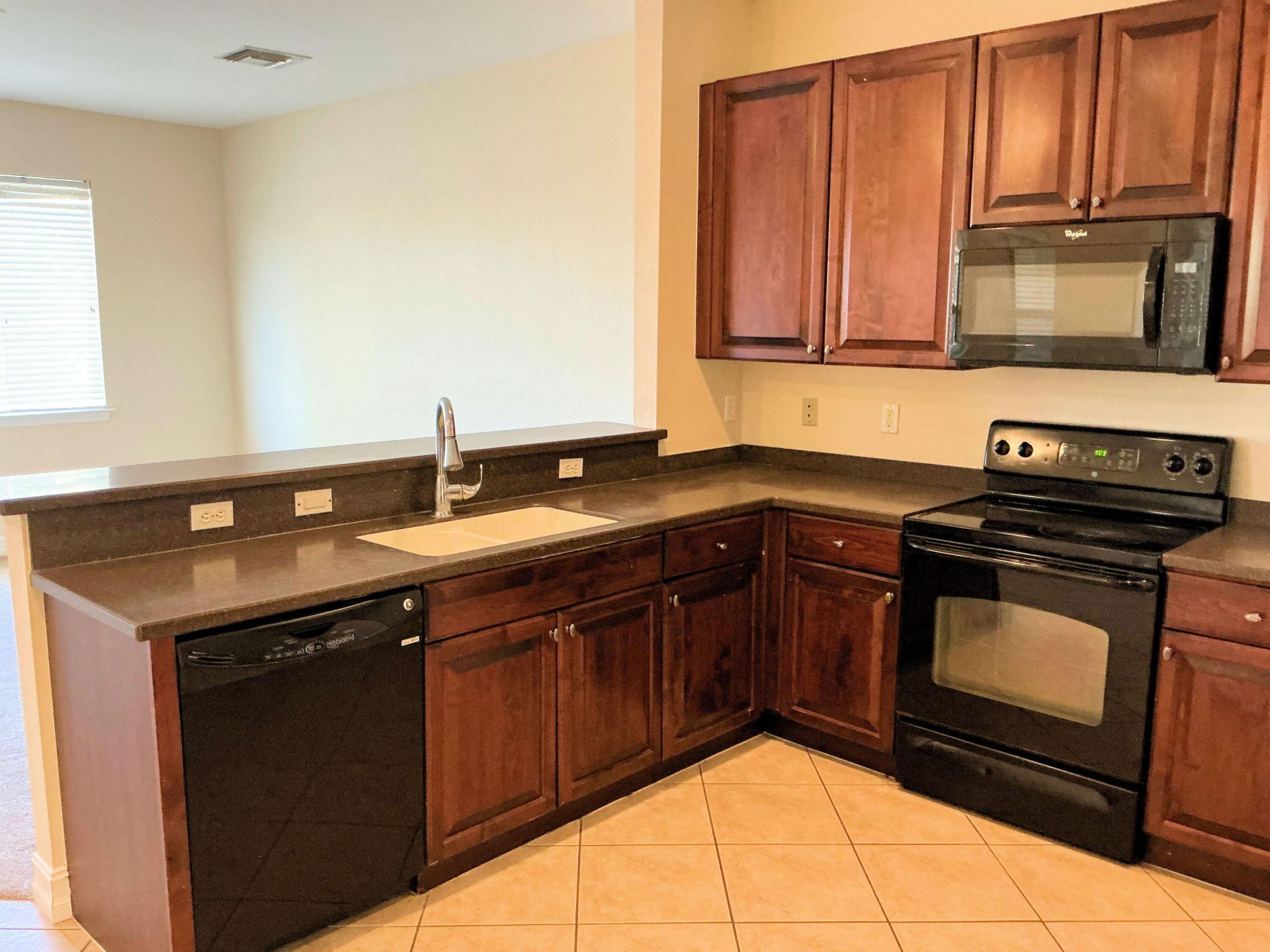 1249 NW 37th Avenue, Cape Coral, FL 33993 Photo