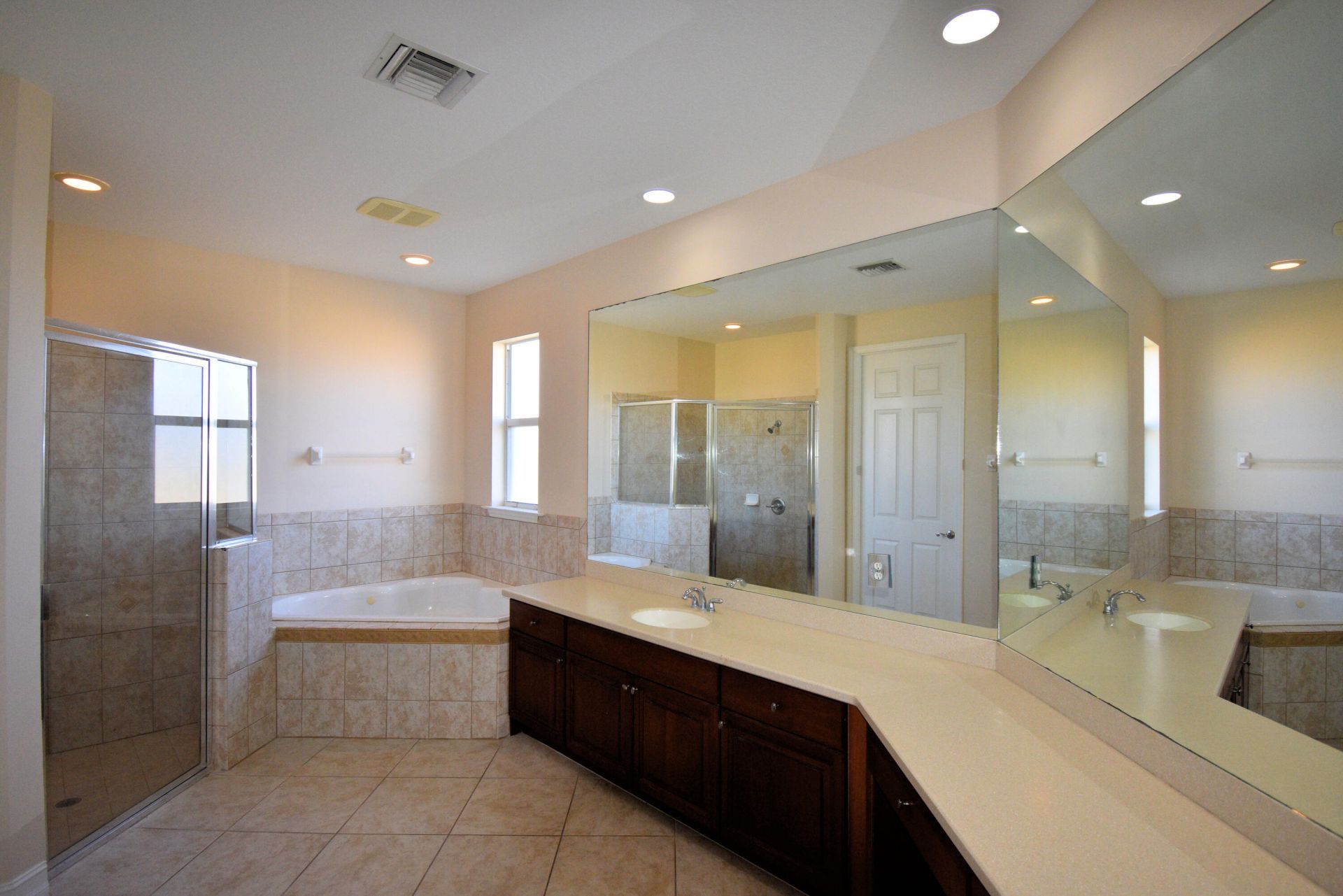 1249 NW 37th Avenue, Cape Coral, FL 33993 Photo