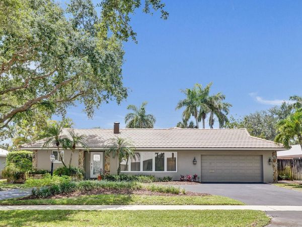291 SW 75th Terrace, Plantation, FL 33317