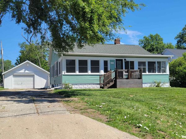 601 PEKIN Avenue, Creve Coeur, IL 61610