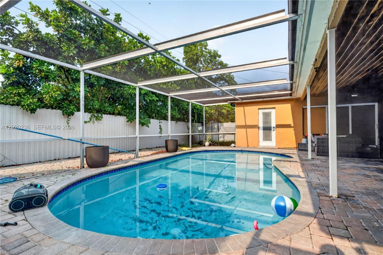 7141 Dilido Blvd , Miramar, FL 33023 Photo