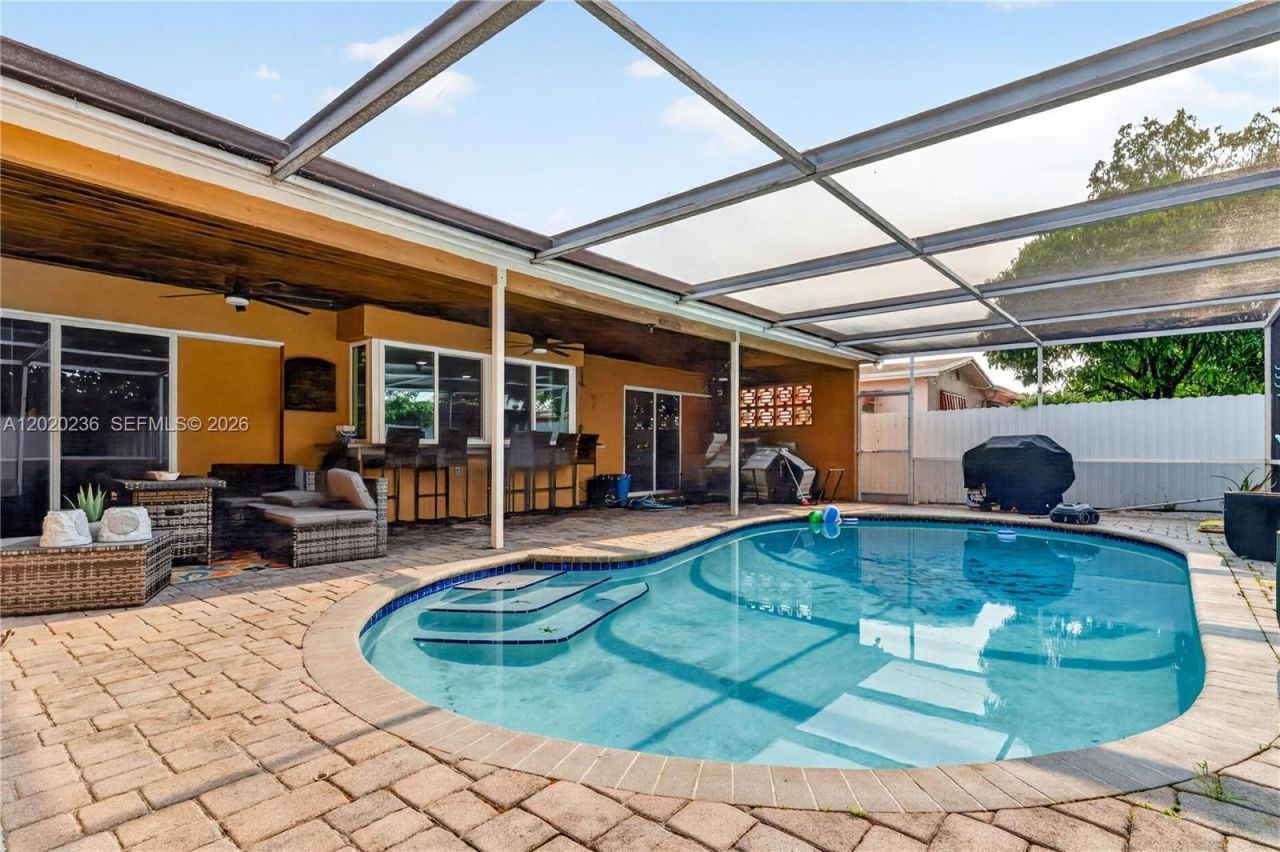 7141 Dilido Blvd , Miramar, FL 33023 Photo