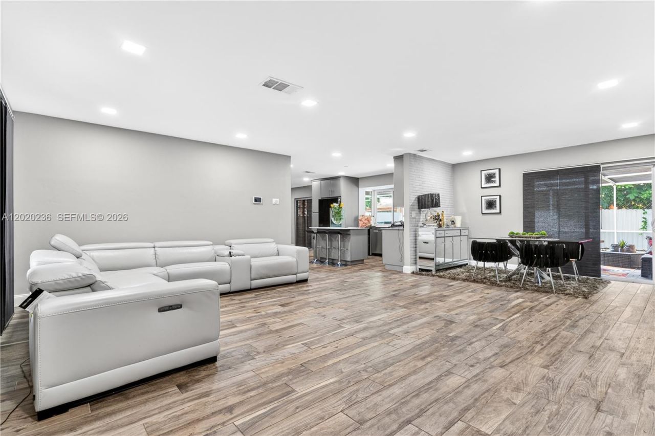 7141 Dilido Blvd , Miramar, FL 33023 Photo