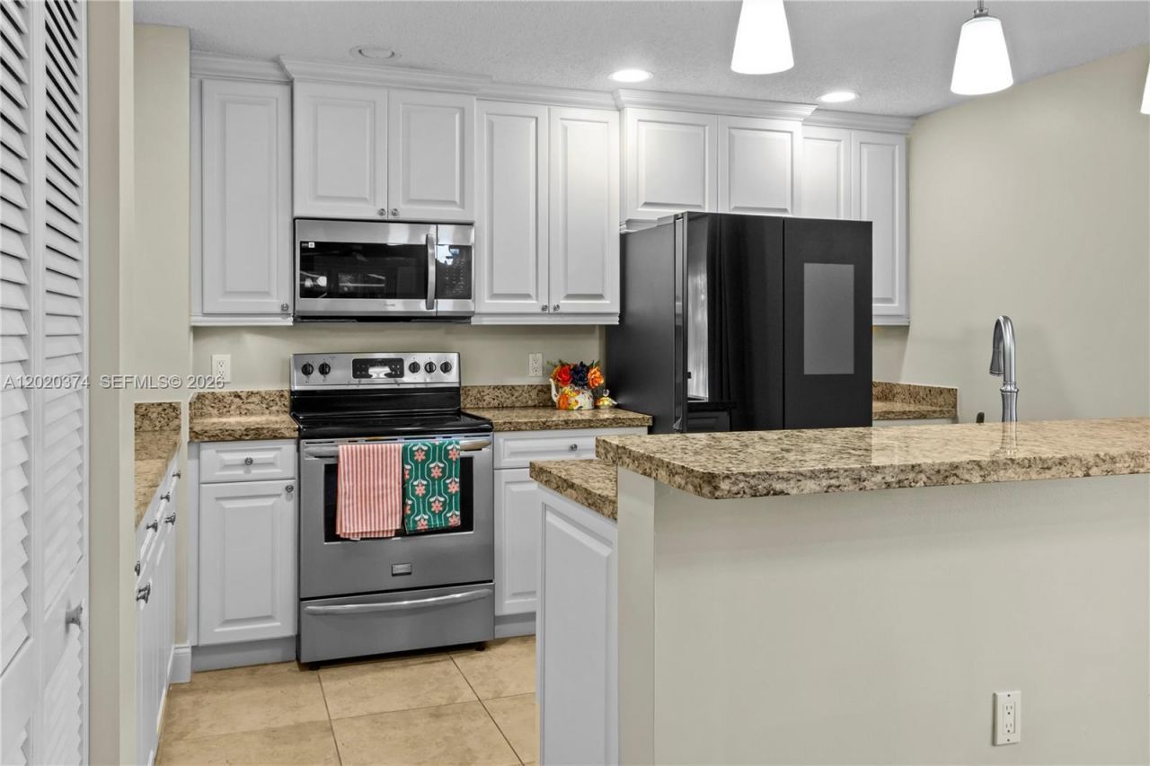 6885 NW 75th Pl , Parkland, FL 33067 Photo